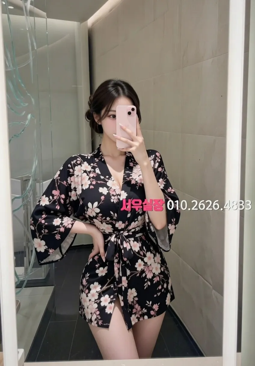 홍대 란제리룸 프리미엄 라인업 10번 프로필