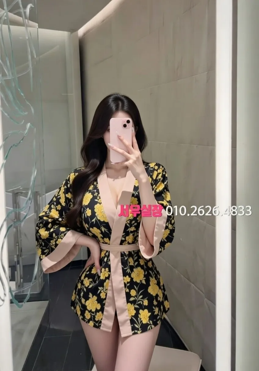 홍대 러시아노래방 프리미엄 라인업 10번 프로필